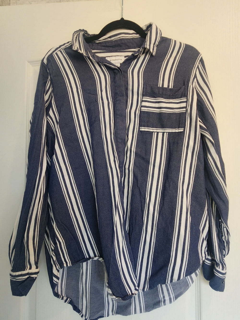 Liz Claiborne Navy and White Striped Button-Down Shirt L Euc